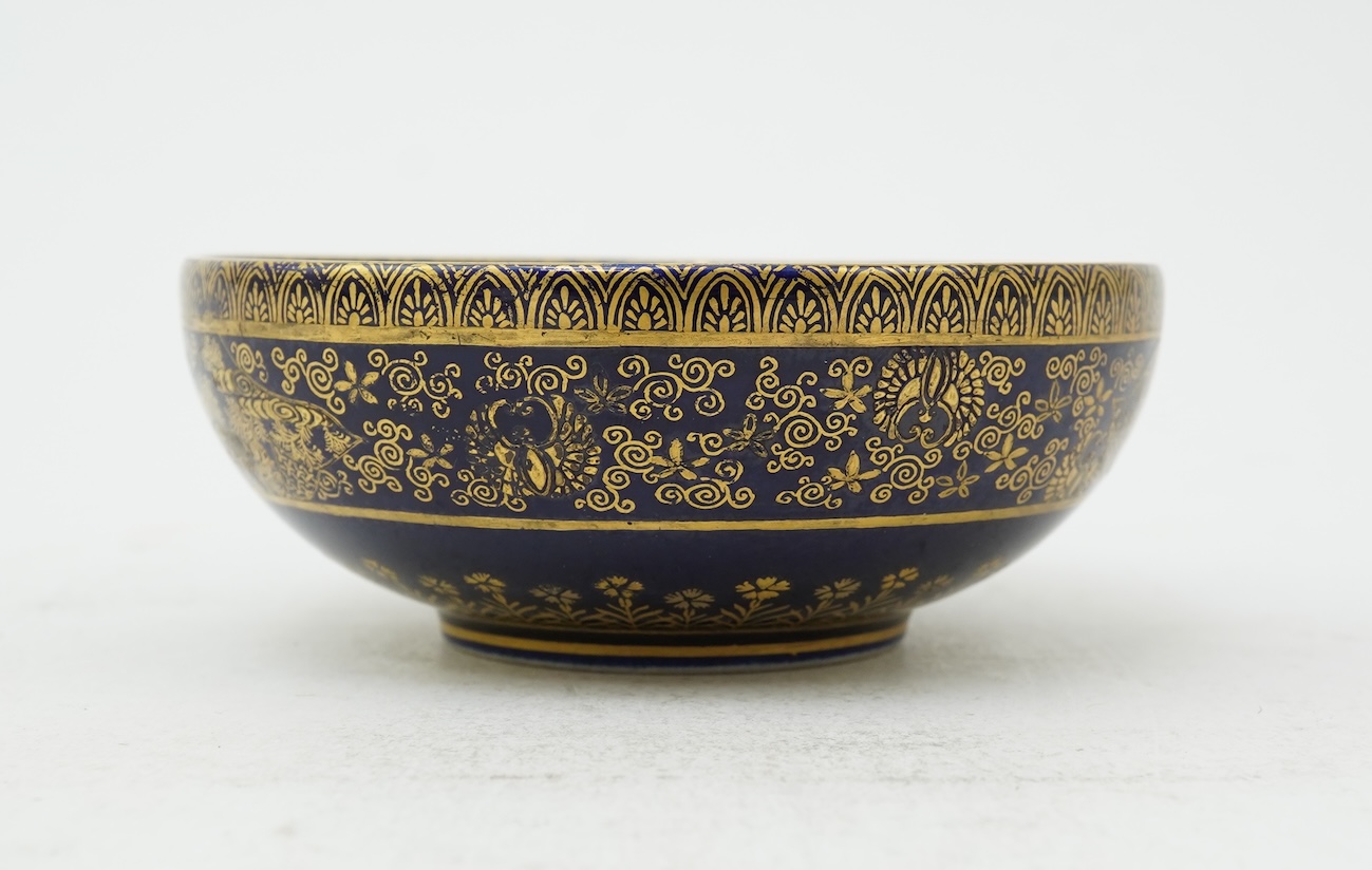 A Japanese Satsuma bowl, by Kinkozan, Meiji period